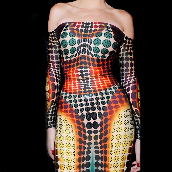 Unique Bodycon Maxi Dress - Size Medium - Picture 5 of 7